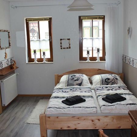 Ferienwohnung Schwarz Benshausen Bagian luar foto